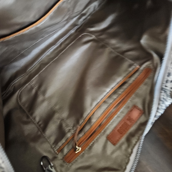 HOBO Paulette Leopard Print Shoulder Bag - Picture 9 of 11